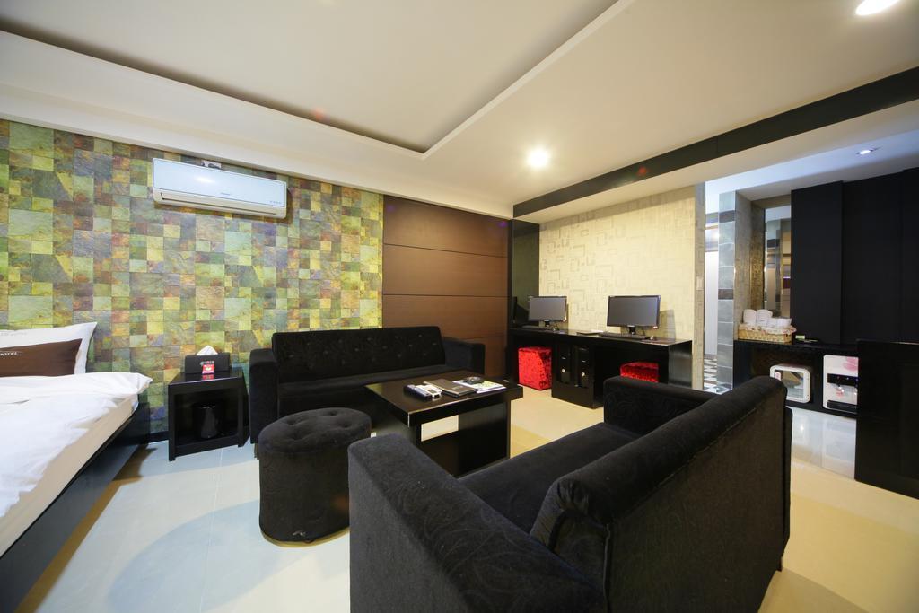 Iris Motel Busan Buitenkant foto