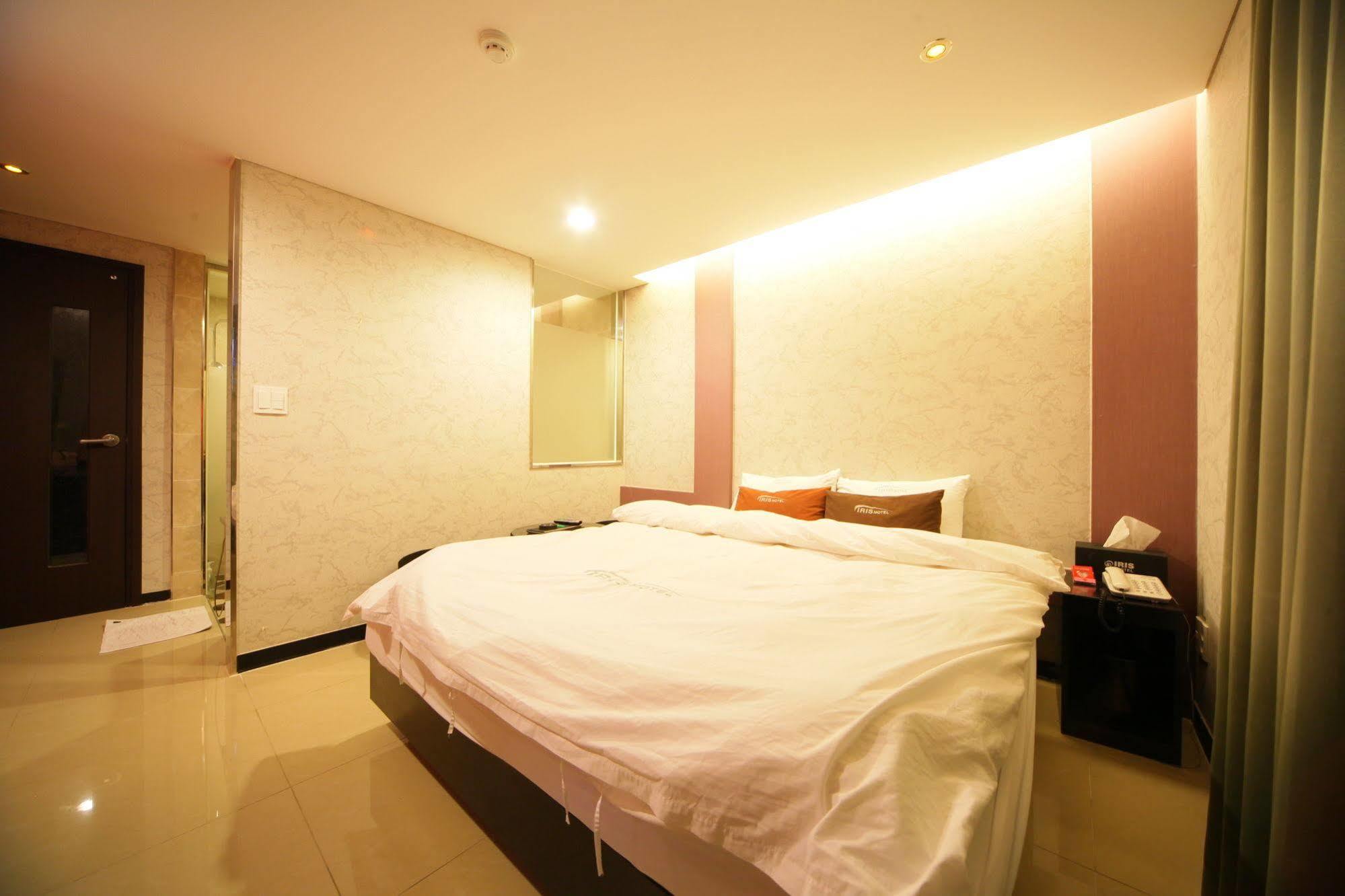 Iris Motel Busan Buitenkant foto